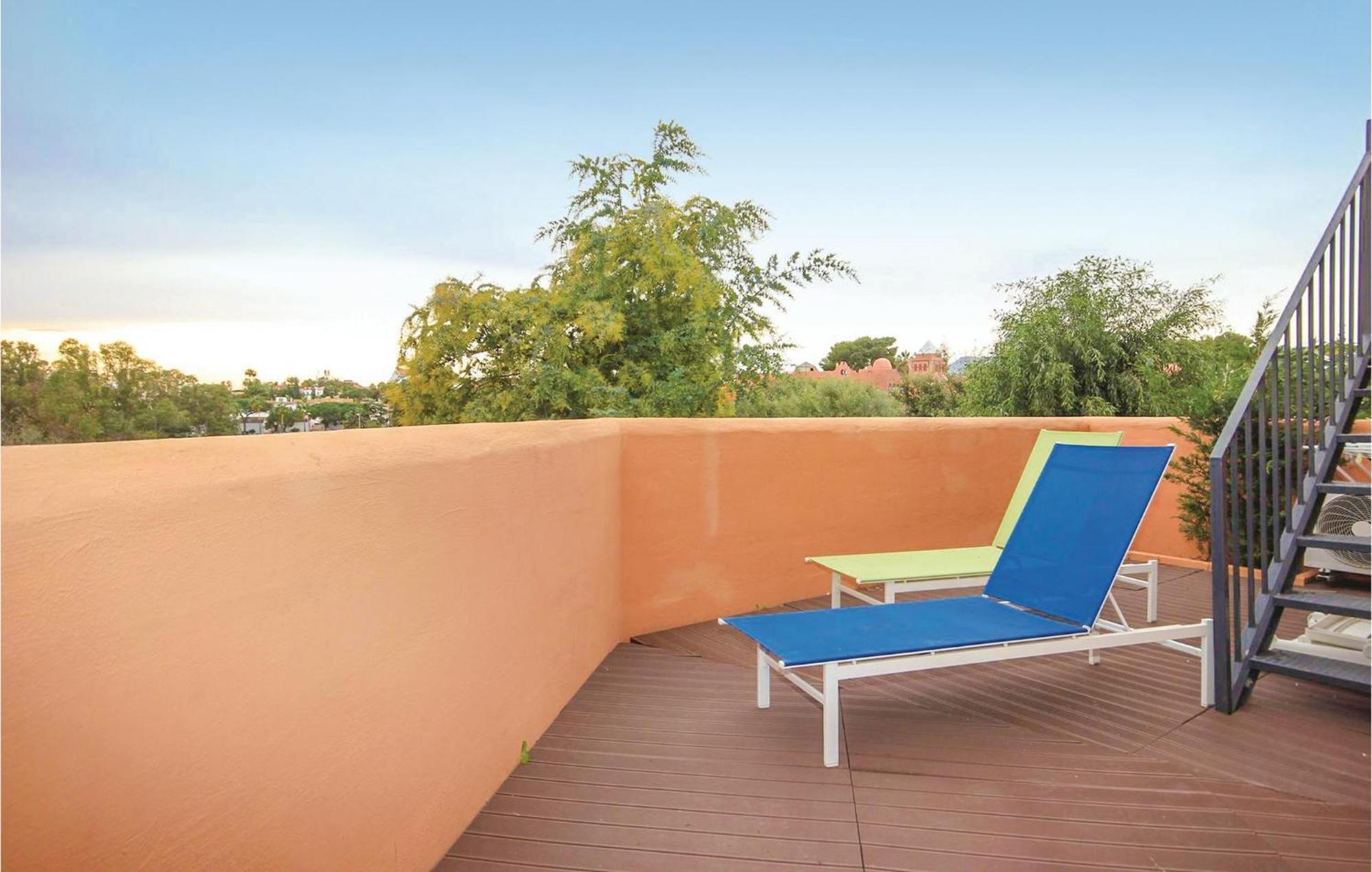 Casa de férias Lovely In With Swimming Pool Marbella